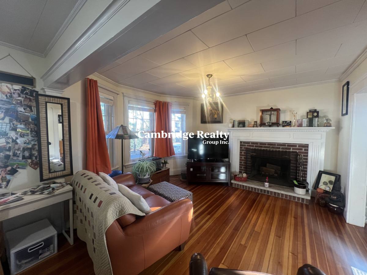 House for rent at 10 Townsend Rd #1T, Belmont, MA 02478