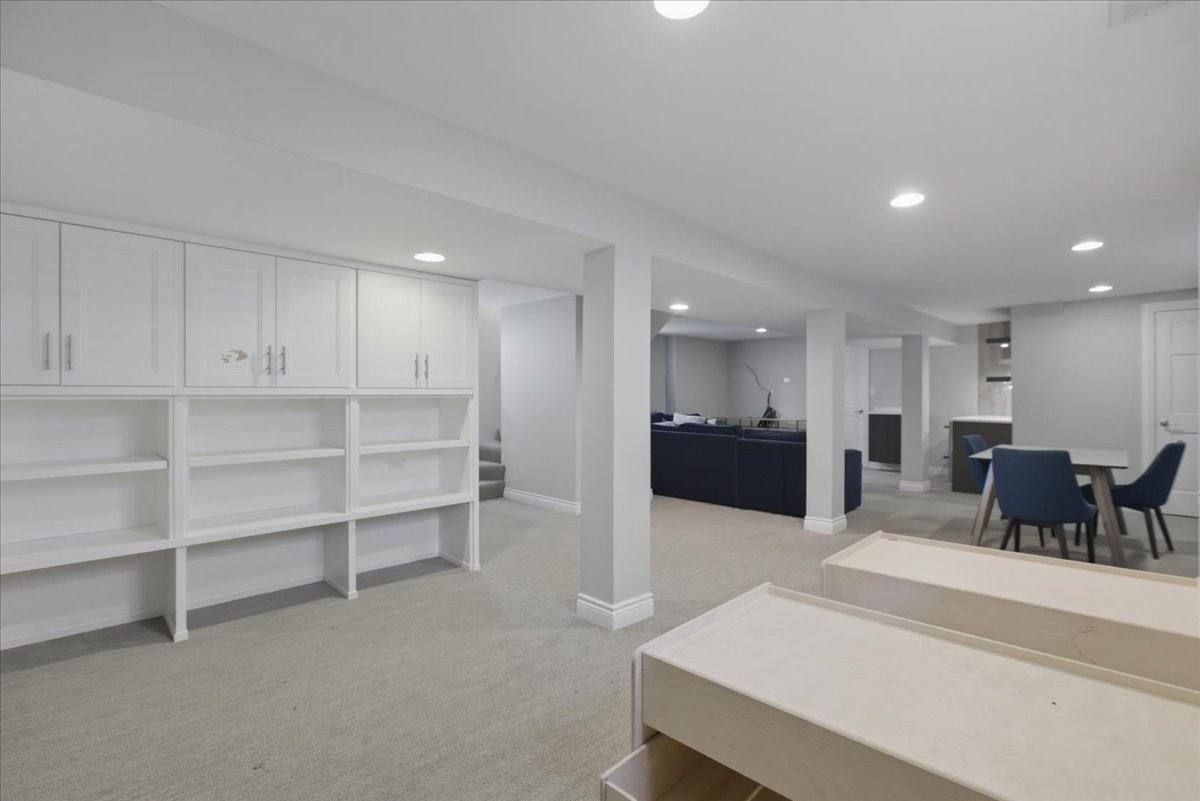 Apartment for rent at 1828 W Berenice Ave, Chicago, IL 60613