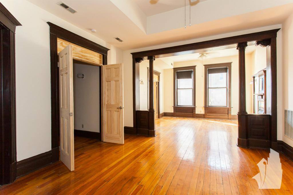 Apartment for rent at 1813 N Milwaukee Ave #3R, Chicago, IL 60647