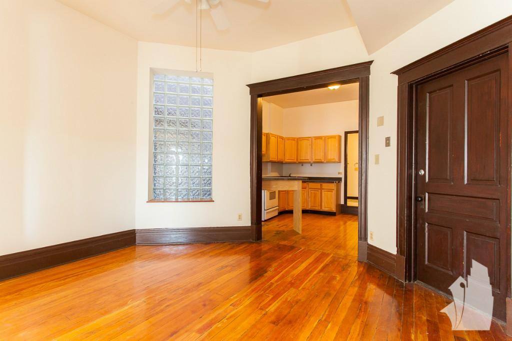 Apartment for rent at 1813 N Milwaukee Ave #3R, Chicago, IL 60647