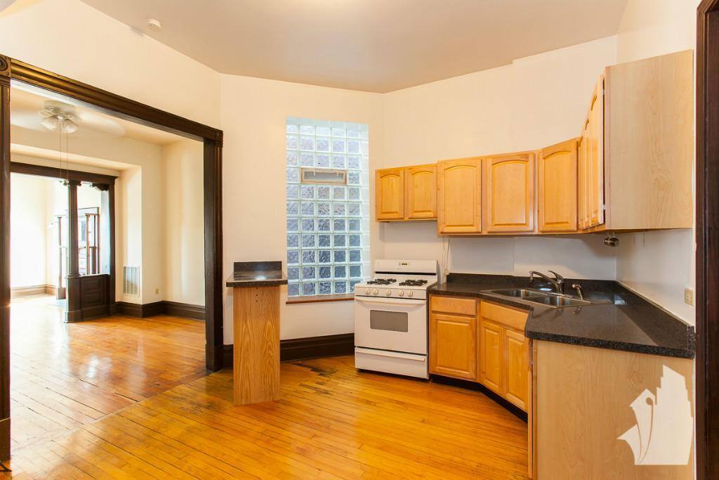 Apartment for rent at 1813 N Milwaukee Ave #3R, Chicago, IL 60647