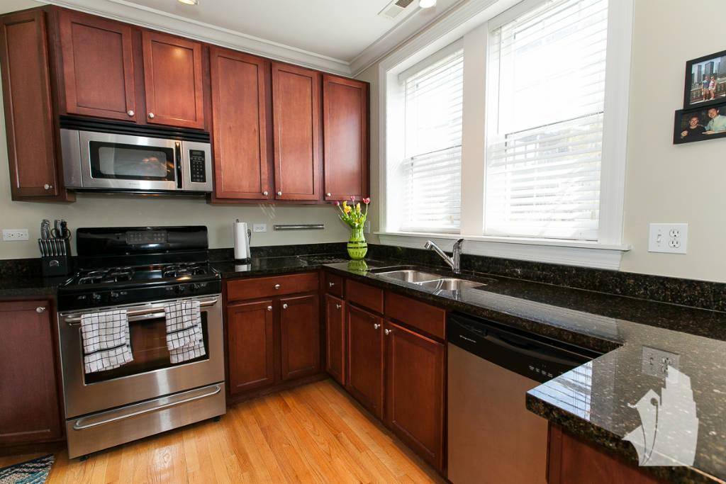 Apartment for rent at 4865 N Hermitage Ave #1W, Chicago, IL 60640