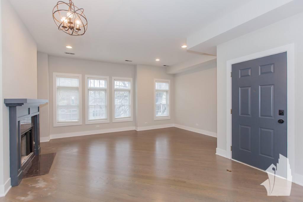 Apartment for rent at 2737 N Wayne Ave #1N, Chicago, IL 60614