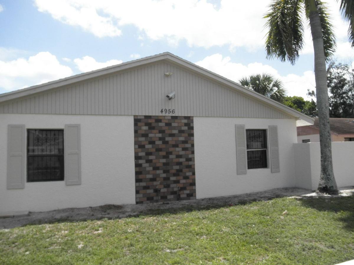 Apartment for rent at 4956 Cherry Rd, West Palm Beach, FL 33417