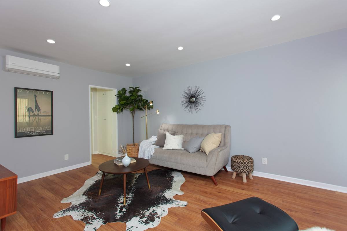 Apartment for rent at 789 E Villa St, Pasadena, CA 91101