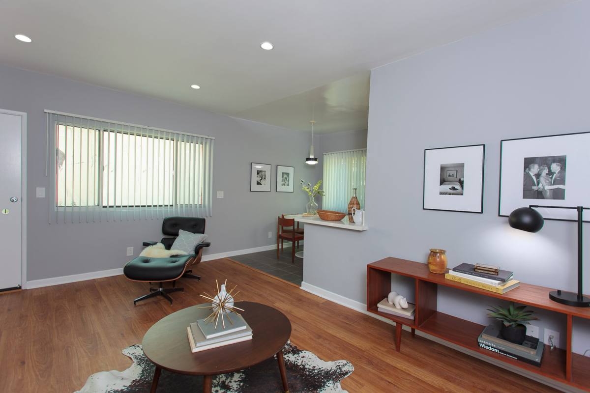 Apartment for rent at 789 E Villa St, Pasadena, CA 91101