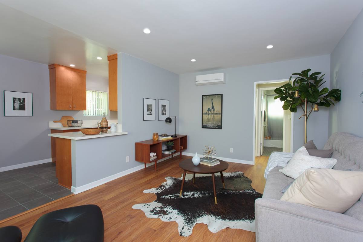 Apartment for rent at 789 E Villa St, Pasadena, CA 91101