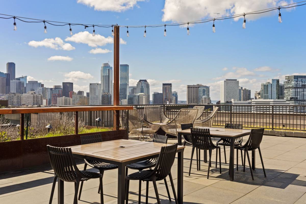 Apartment for rent at 840 E Denny Way, Seattle, WA 98122
