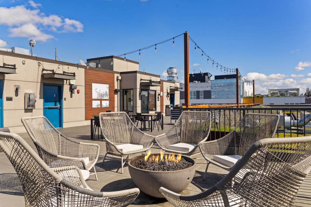 Apartment for rent at 840 E Denny Way, Seattle, WA 98122