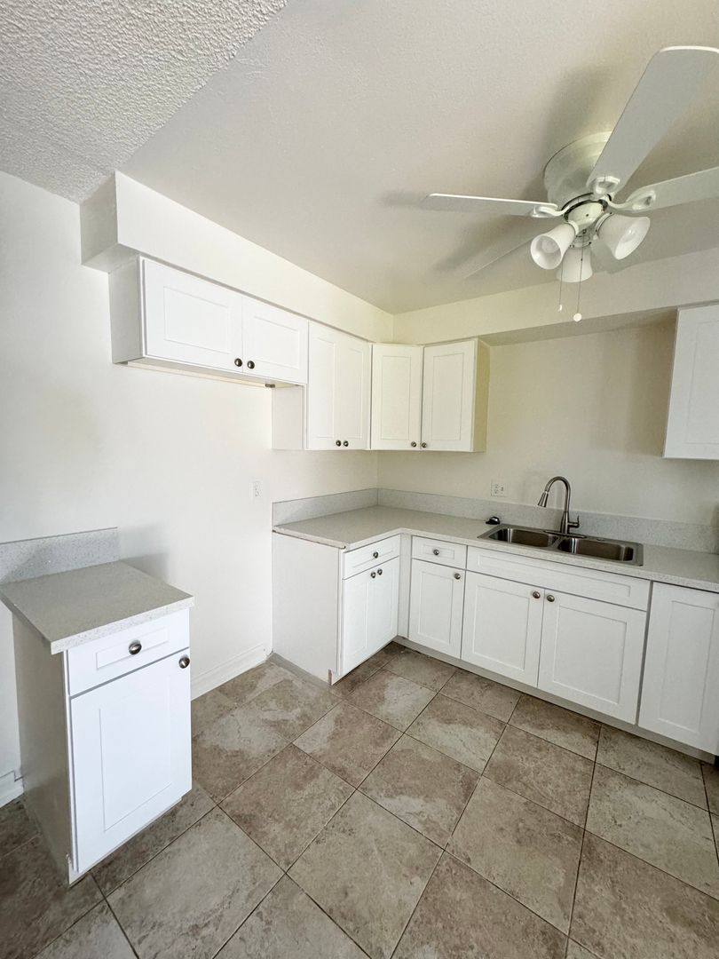 Apartment for rent at 23015 Madison St, Torrance, CA 90505