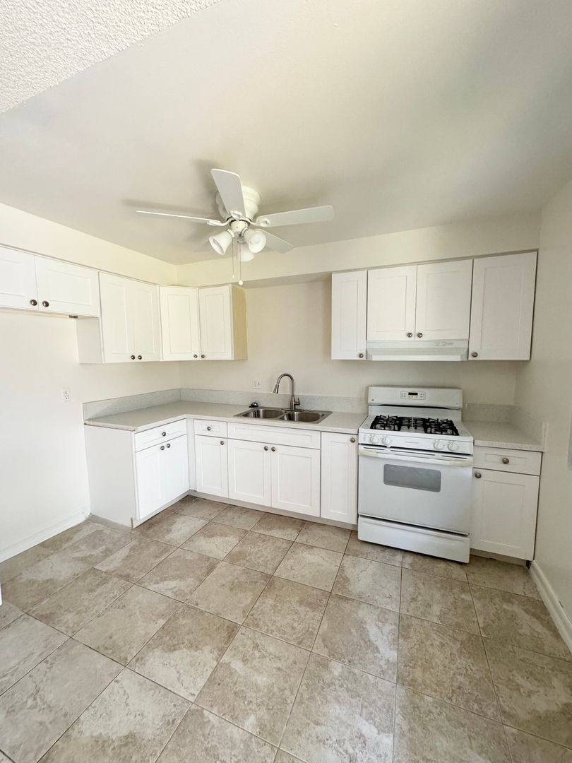 Apartment for rent at 23015 Madison St, Torrance, CA 90505