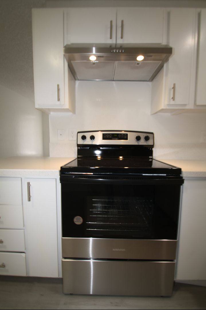 Apartment for rent at 921 Snug Harbor St, Las Vegas, NV 89110
