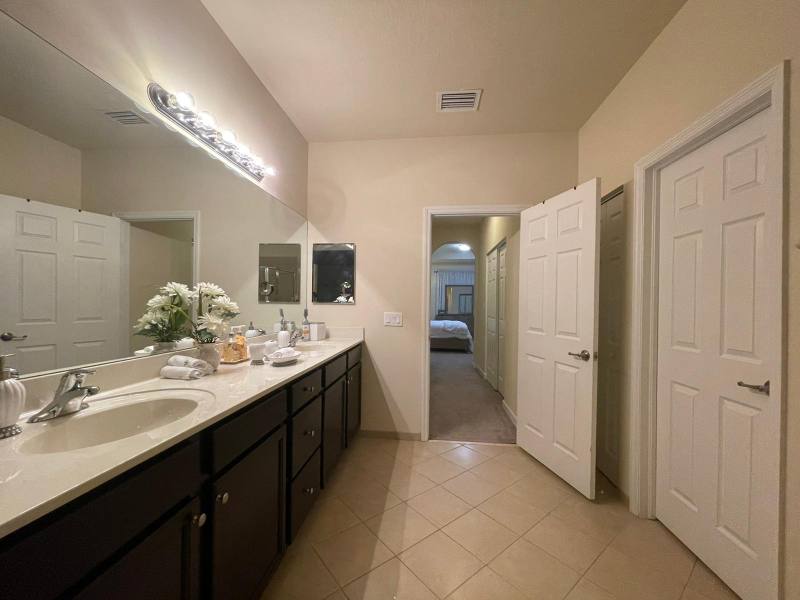 House for rent at 8878 W 33 Ave, Hialeah, FL 33018