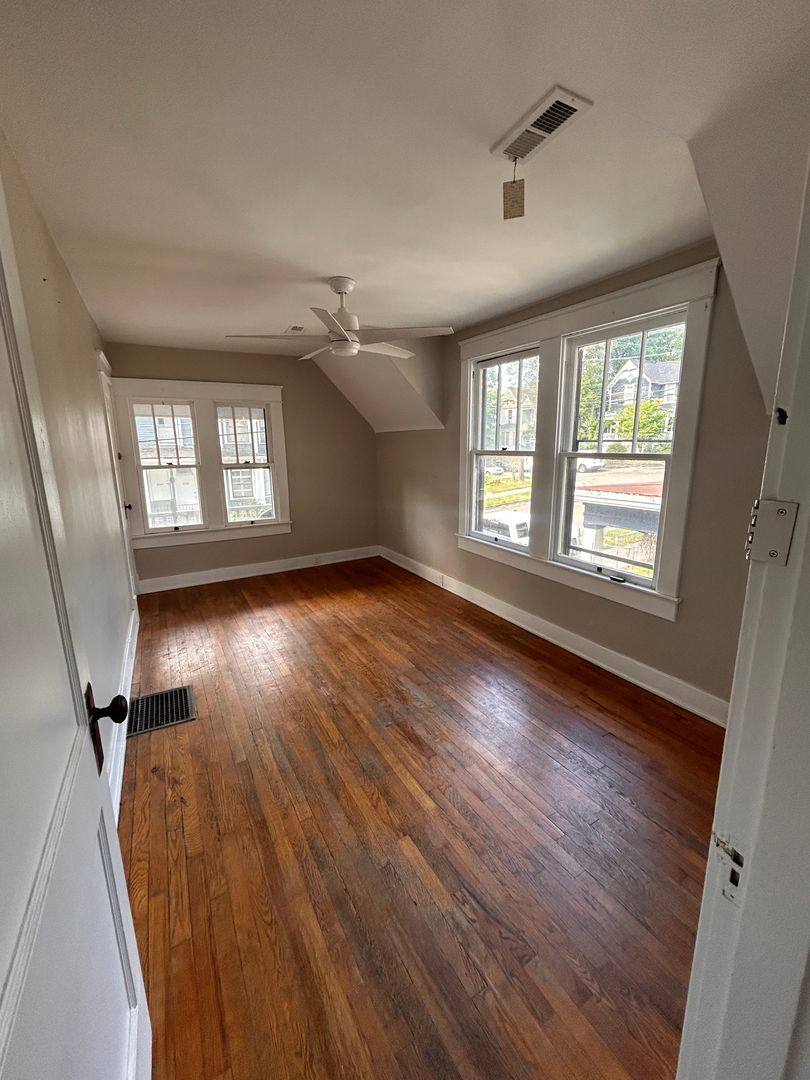 Apartment for rent at 605 Gill Ave, Knoxville, TN 37917
