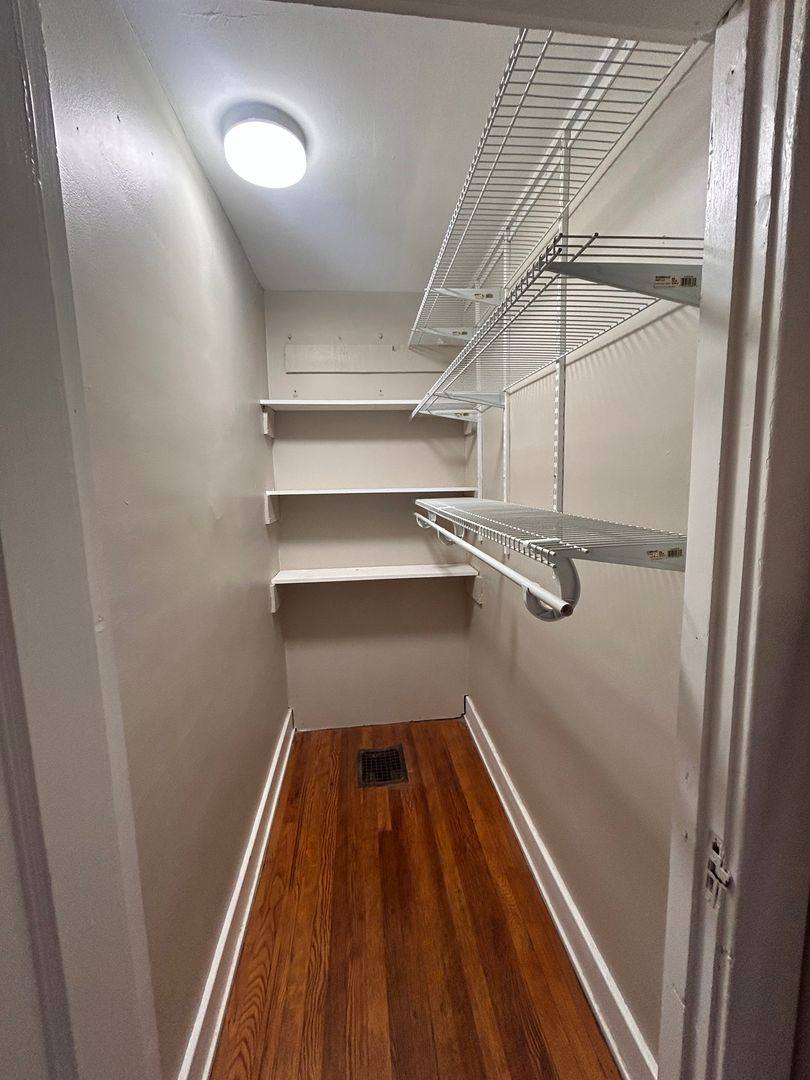 Apartment for rent at 605 Gill Ave, Knoxville, TN 37917