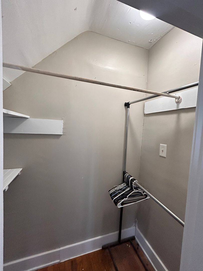 Apartment for rent at 605 Gill Ave, Knoxville, TN 37917