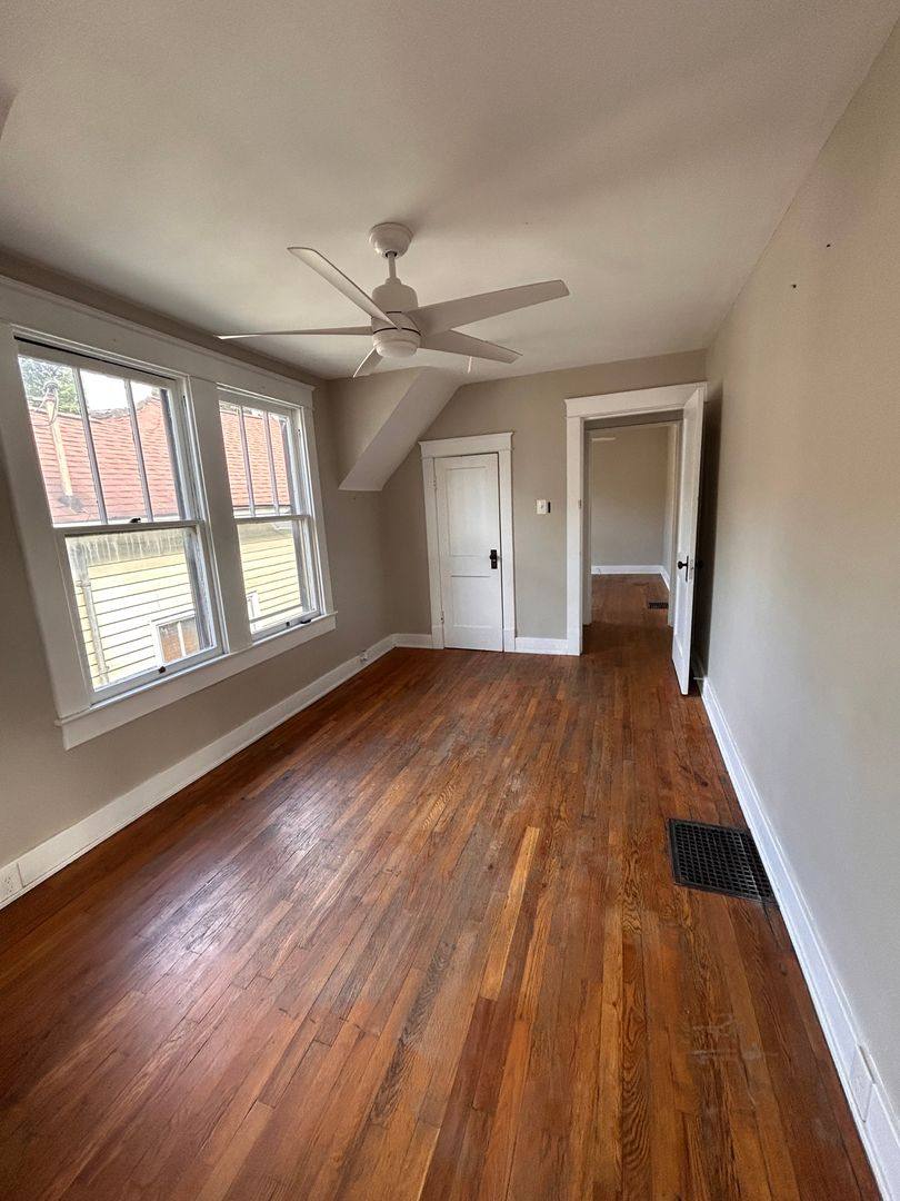 Apartment for rent at 605 Gill Ave, Knoxville, TN 37917