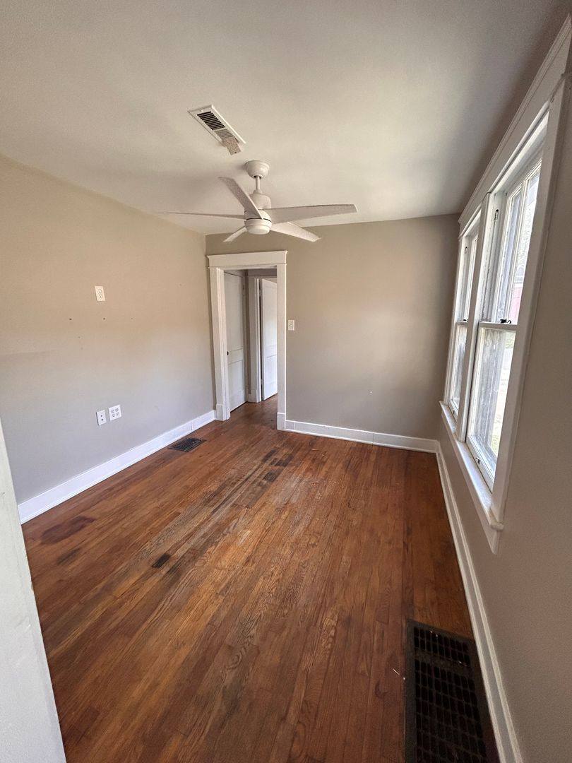 Apartment for rent at 605 Gill Ave, Knoxville, TN 37917