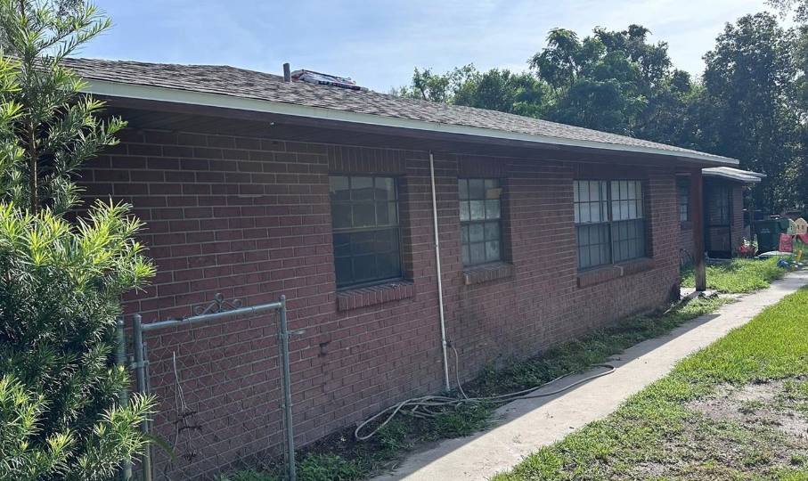 Apartment for rent at 210 N Lone Oak Dr #1, Leesburg, FL 34748