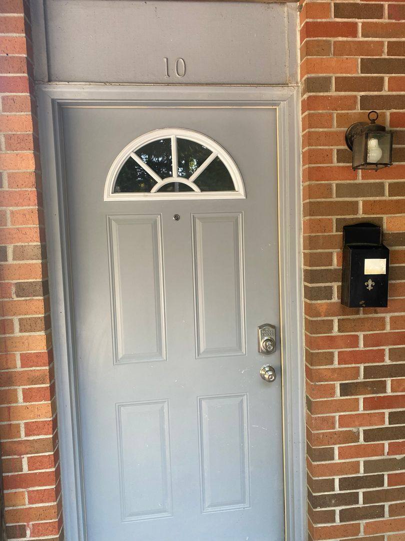 Apartment for rent at 1618 Anthony St #10, Columbia, MO 65201