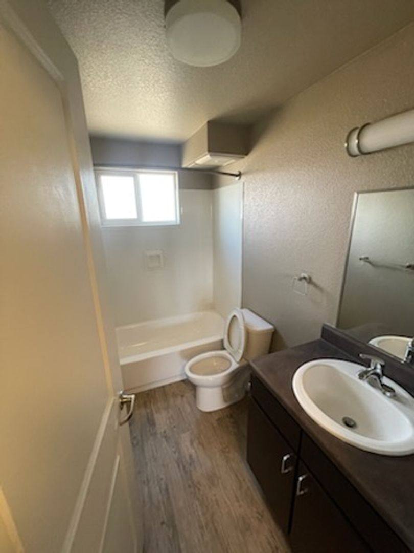 Apartment for rent at 3550-3600 S Delaware St, Englewood, CO 80110