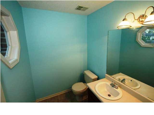 Townhouse for rent at 6028 Sussex Dr, Mobile, AL 36608