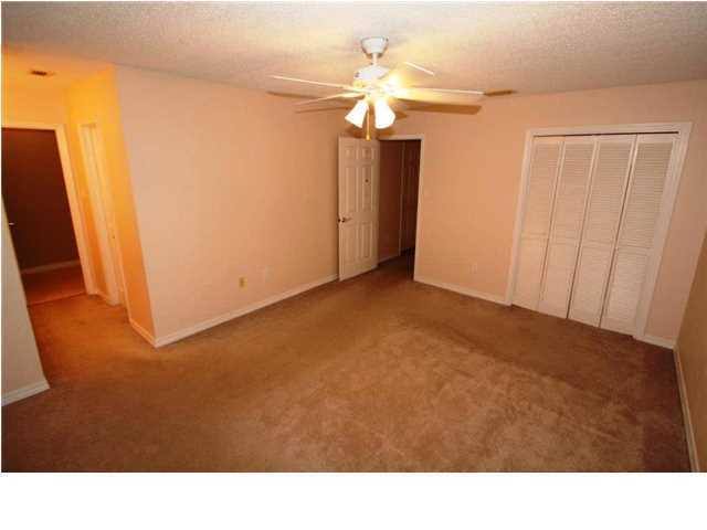 Townhouse for rent at 6028 Sussex Dr, Mobile, AL 36608