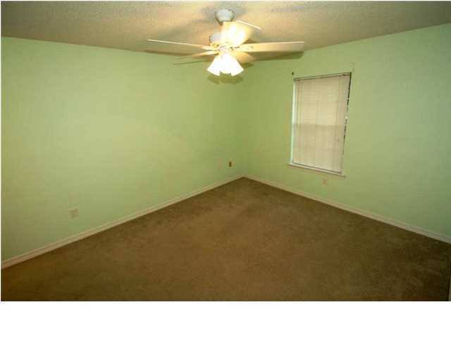Townhouse for rent at 6028 Sussex Dr, Mobile, AL 36608