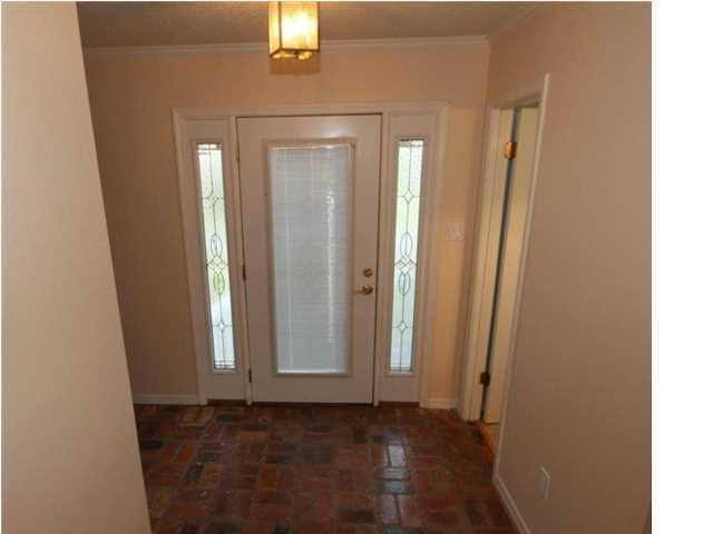 Townhouse for rent at 6028 Sussex Dr, Mobile, AL 36608