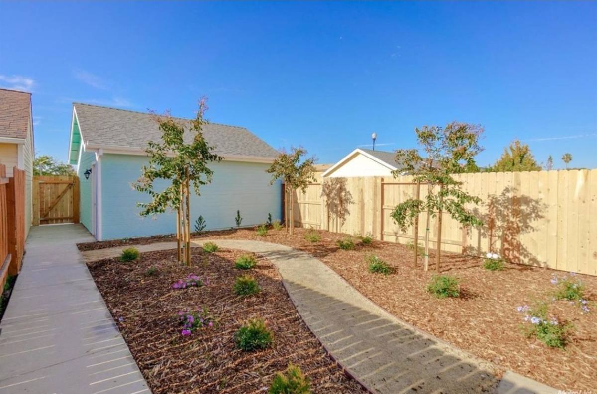 House for rent at 120 Ivy St, Roseville, CA 95678