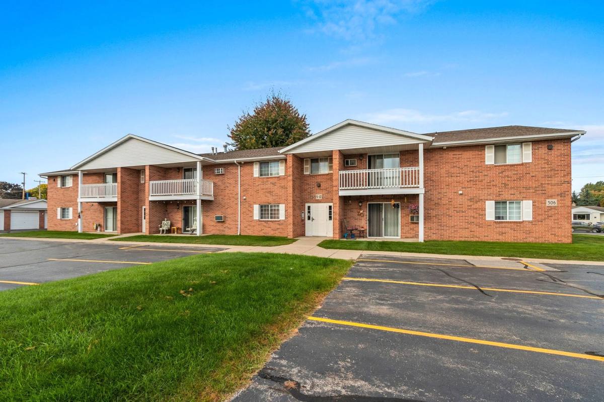 Apartment for rent at 505 S Maple St, Black Creek, WI 54106