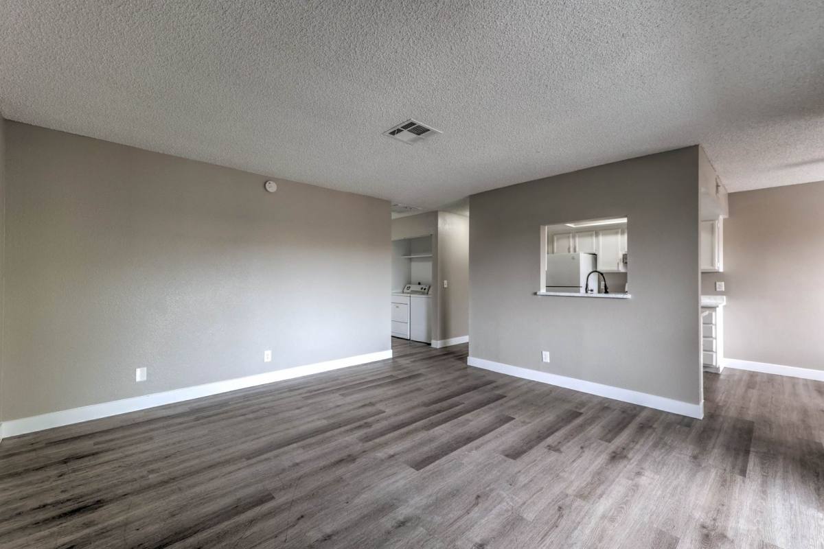 Apartment for rent at 4571 Carriage Park Dr, Las Vegas, NV 89121