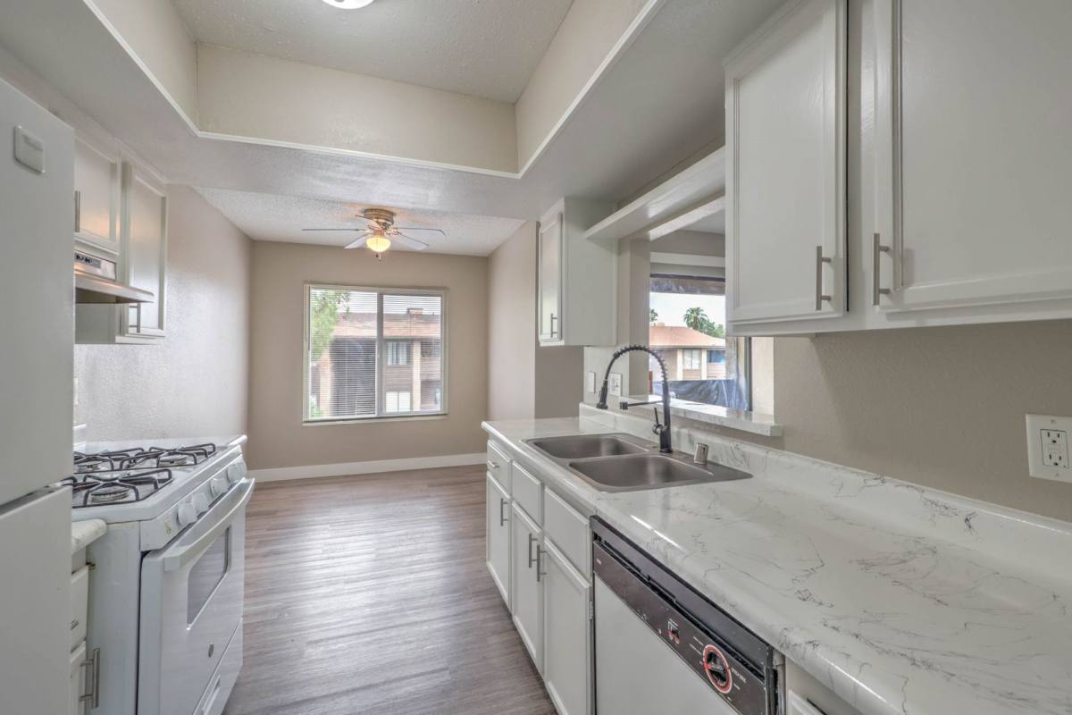 Apartment for rent at 4571 Carriage Park Dr, Las Vegas, NV 89121