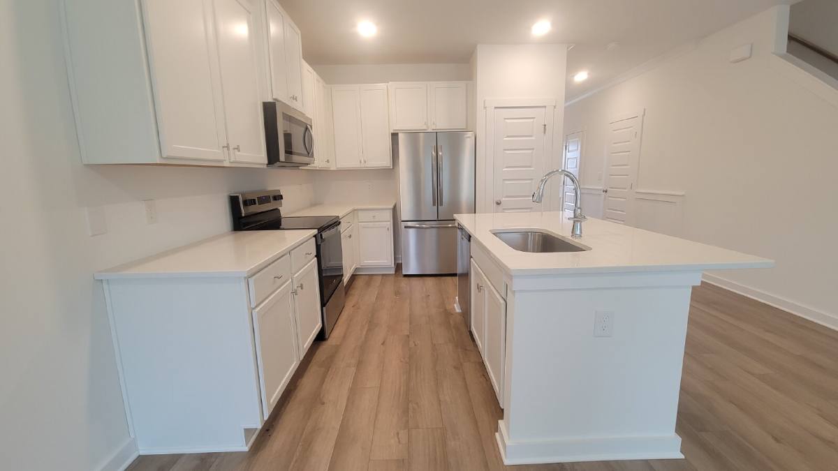 Townhouse for rent at 7599 Discovery Point Dr NW, Huntsville, AL 35806