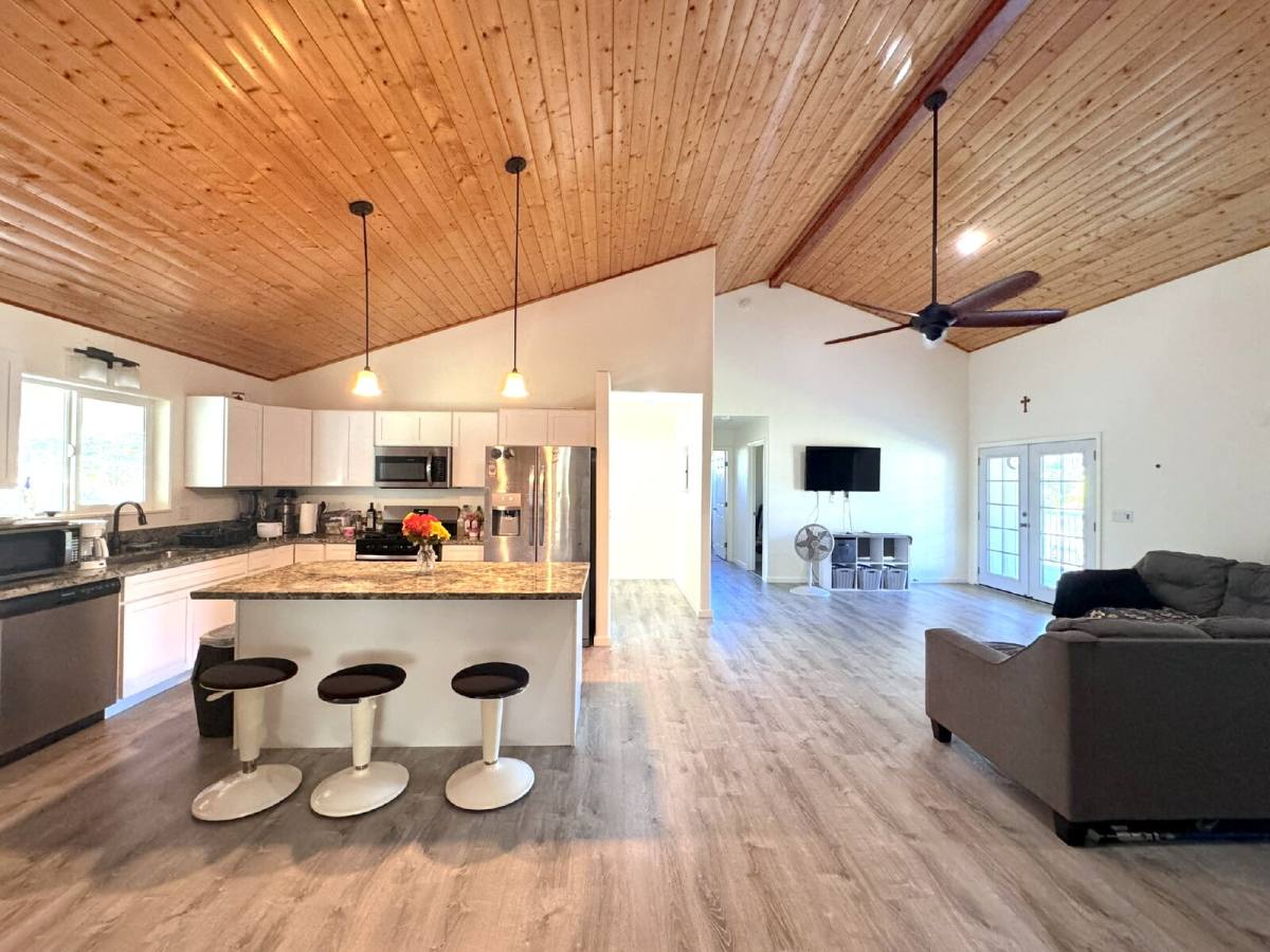 House for rent at 15-1898 5th St, Keaau, HI 96749