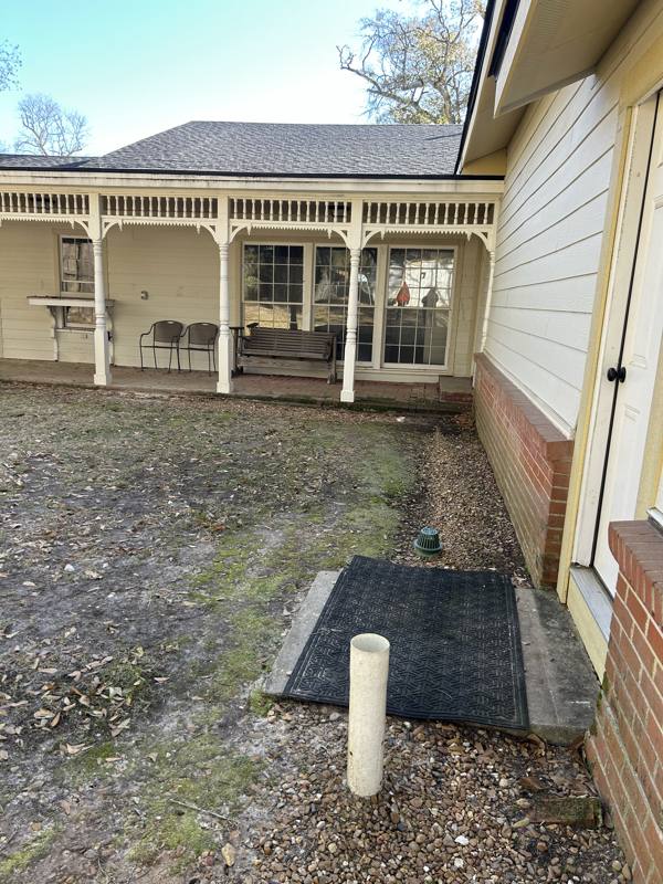 House for rent at 433 N Bowie St, Jasper, TX 75951