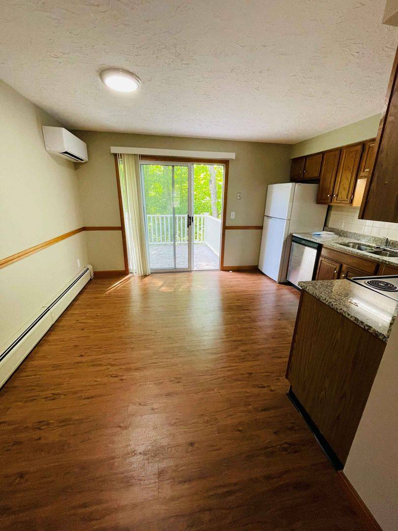 Apartment for rent at 90-92 Elm St, North Brookfield, MA 01535