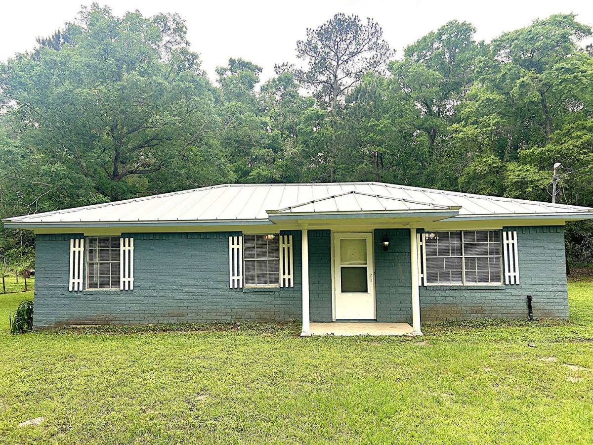 House for rent at 560 Beverly Dr, Shepherd, TX 77371