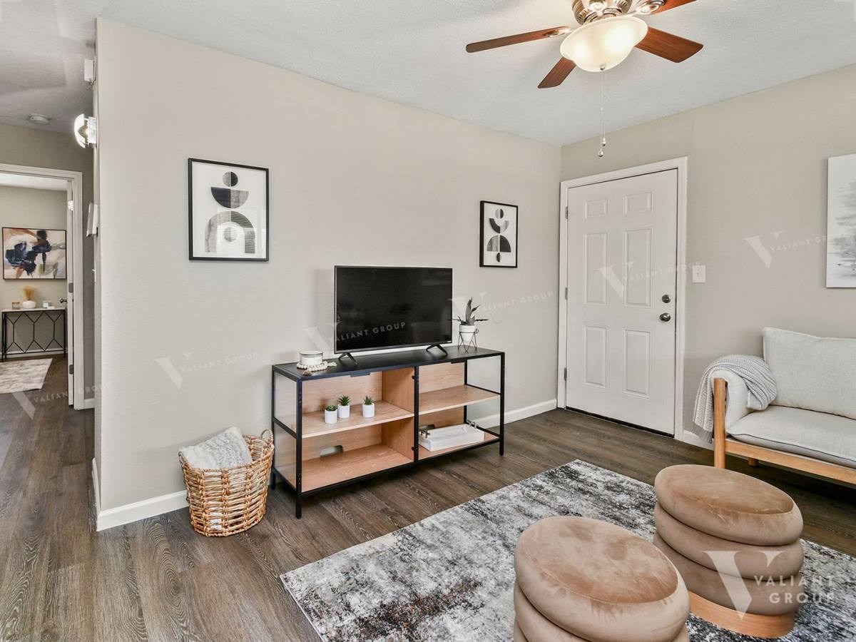 Apartment for rent at 2107 E Cherry St, Springfield, MO 65802