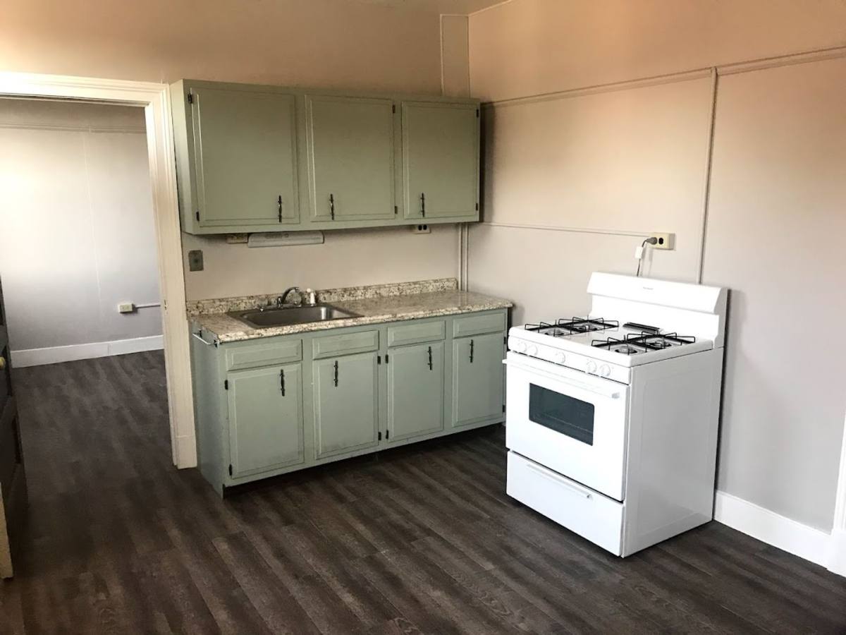 Apartment for rent at 1051-1055 Pennsylvania Ave, Tyrone, PA 16686