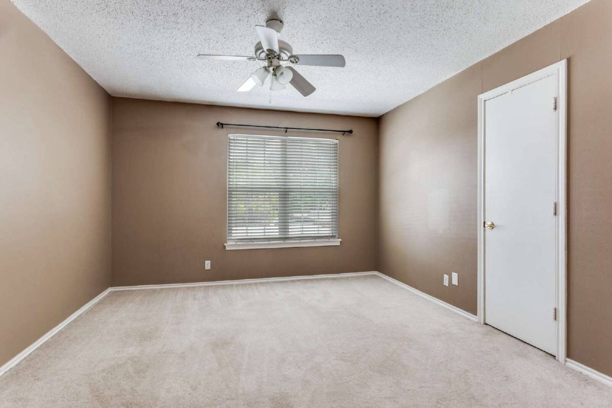 Condo for rent at 1255 Roaring Springs Rd, Fort Worth, TX 76114