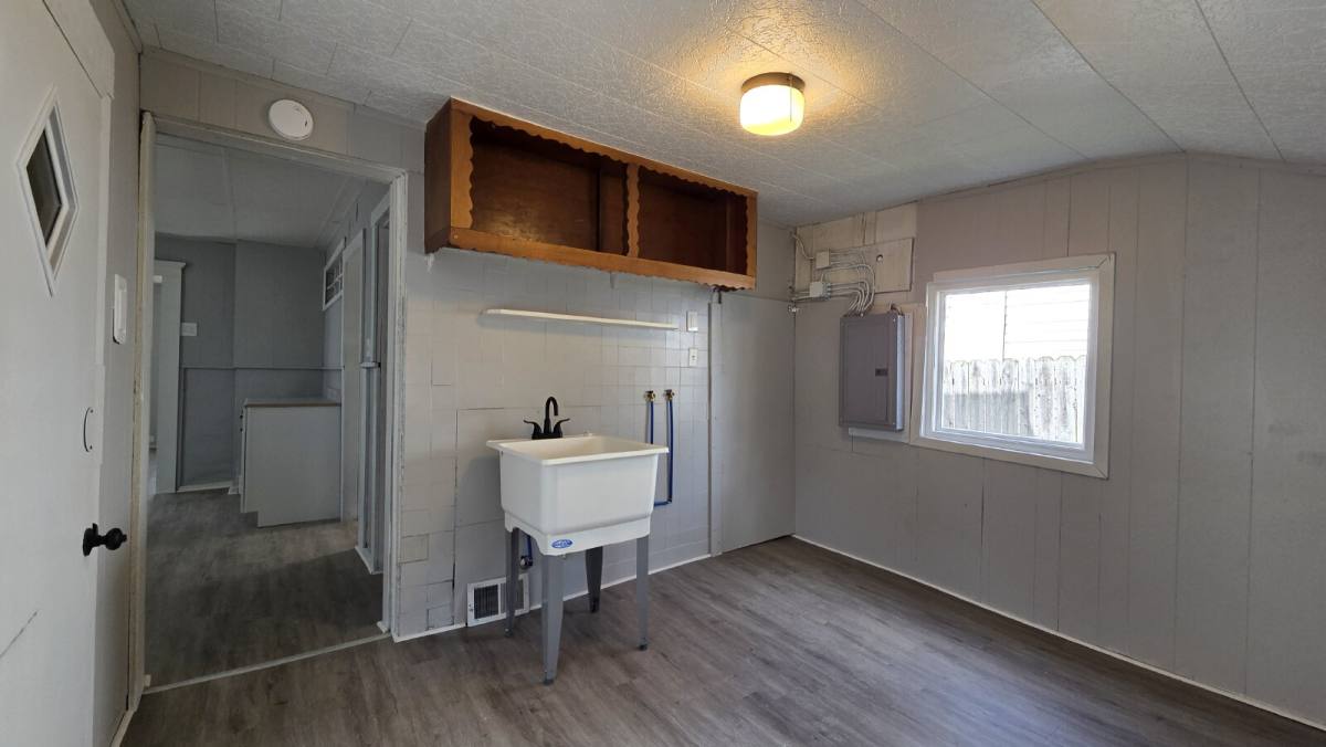 House for rent at 2183 W 81st St, Cleveland, OH 44102