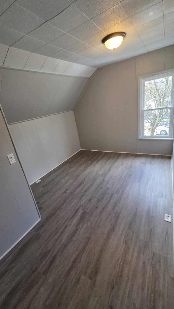 House for rent at 2183 W 81st St, Cleveland, OH 44102