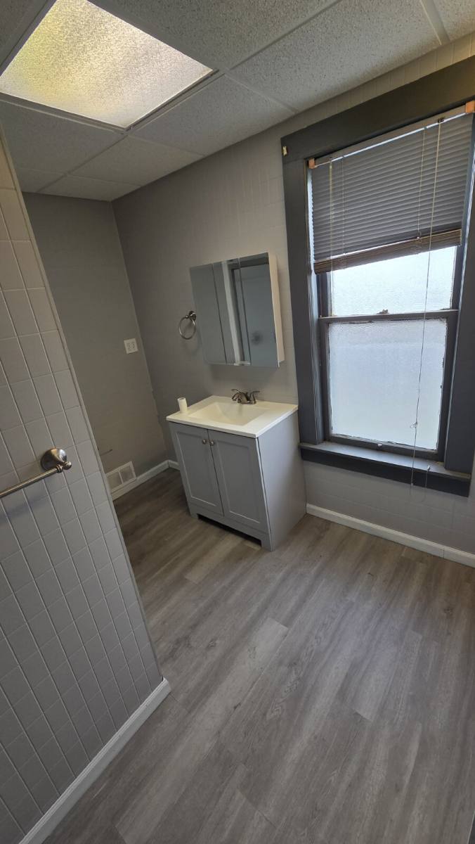 House for rent at 2183 W 81st St, Cleveland, OH 44102