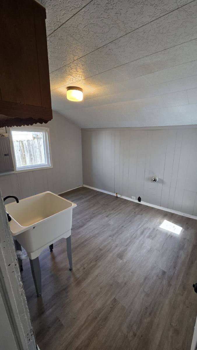 House for rent at 2183 W 81st St, Cleveland, OH 44102