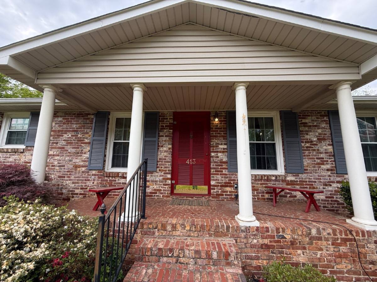 House for rent at 413 Harolds Dr NW, Huntsville, AL 35806