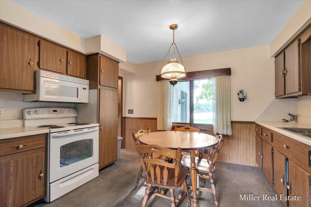 House for rent at 2122 N M 43 Highway, Hastings, MI 49058