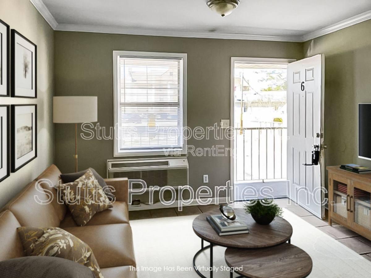 Apartment for rent at 414 Hermitage Dr #3, Florence, AL 35630