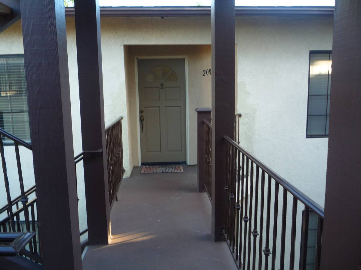 Condo for rent at 2828 Famosa Blvd, San Diego, CA 92107