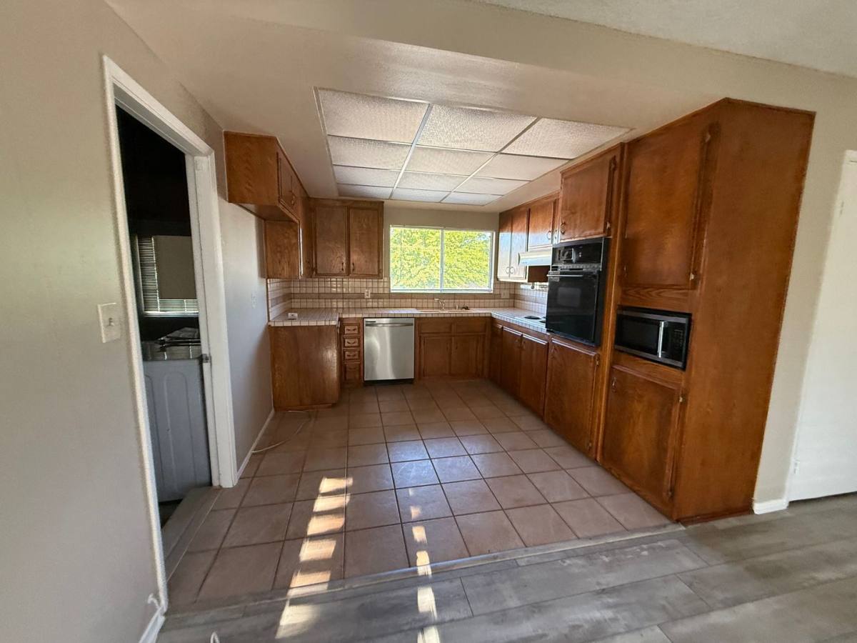 House for rent at 14236 Oxford Place, Victorville, CA 92395